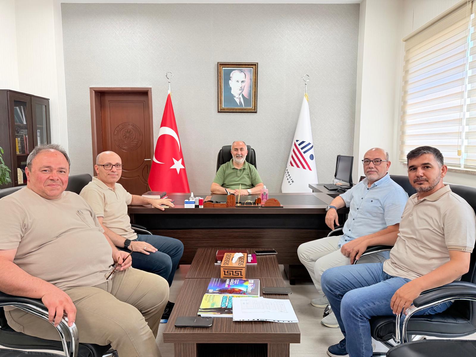 Hatay Mustafa Kemal Üniversitesi İlahiyat Fakültesi Öğretim Üyesi Doç. Dr. Yakup Göçemen Fakültemizi Ziyaret Etti