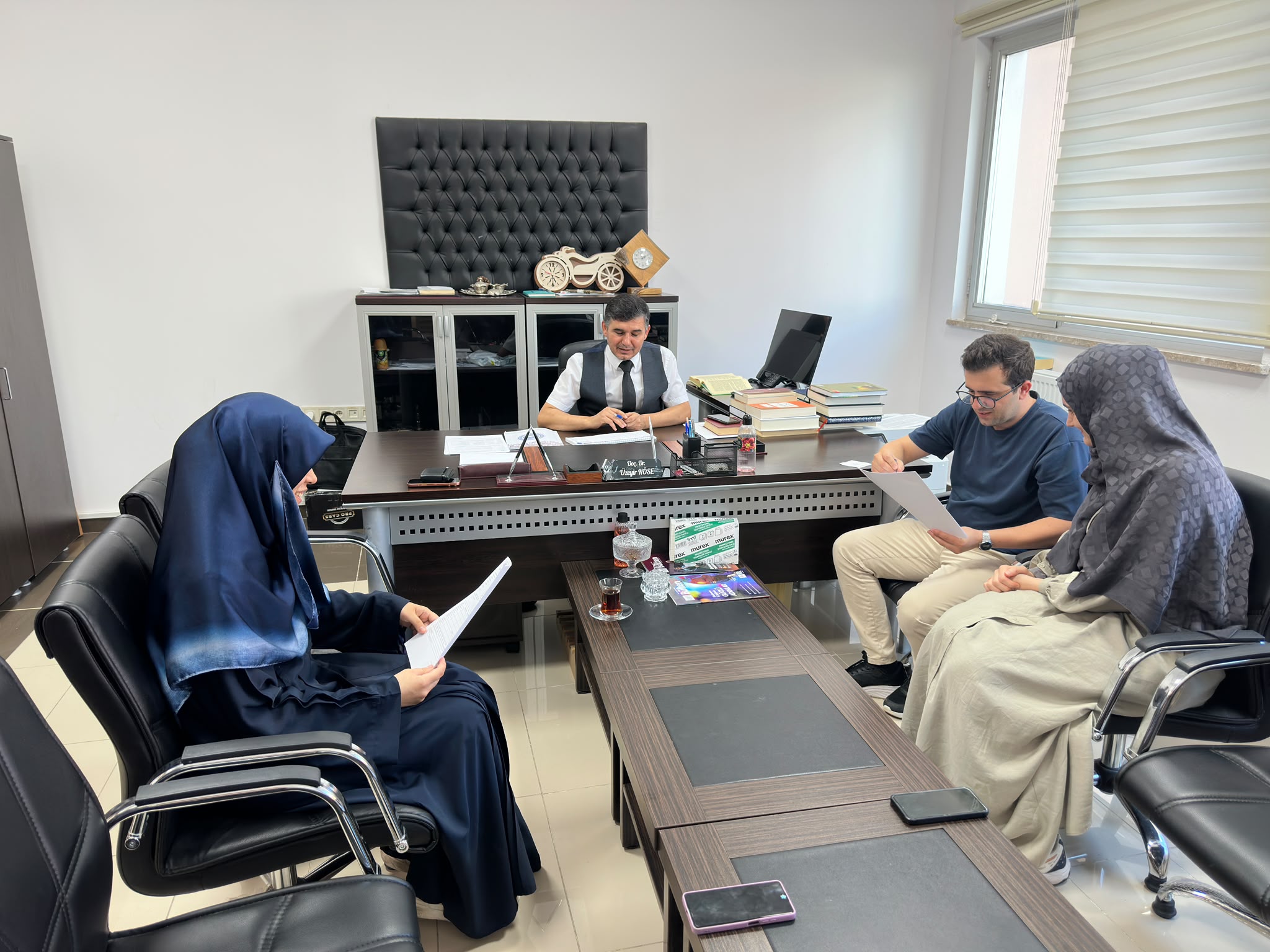 Lisans Sınav ve Ders Programı Komisyonu Toplantısı, "Vize Sınav Programlarının Hazırlanması" Gündemiyle Doç. Dr. Üzeyir Köse Başkanlığında Gerçekleştirildi