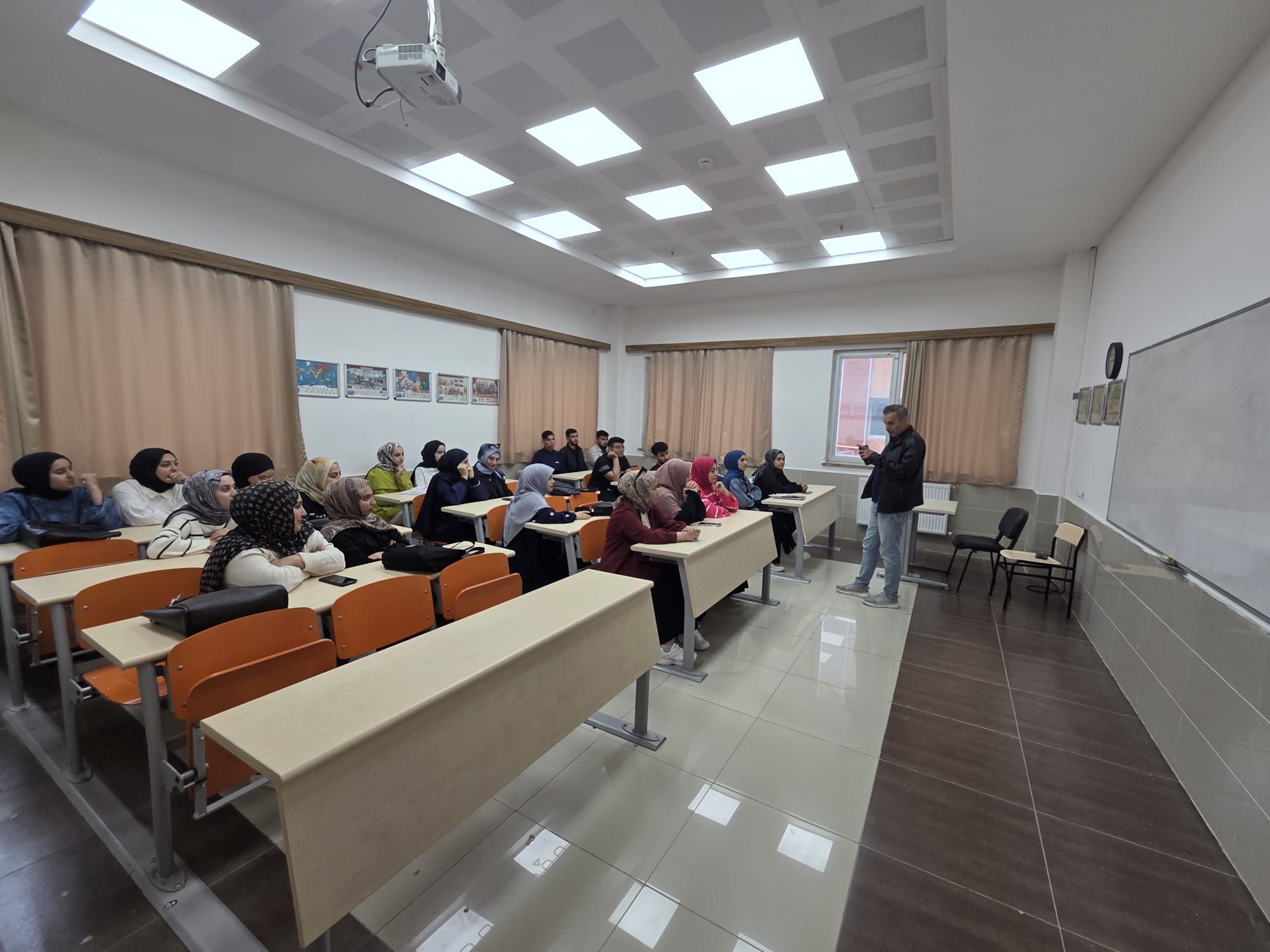 Hazırlık B Sınıfı Danışman-Öğrenci Buluşması