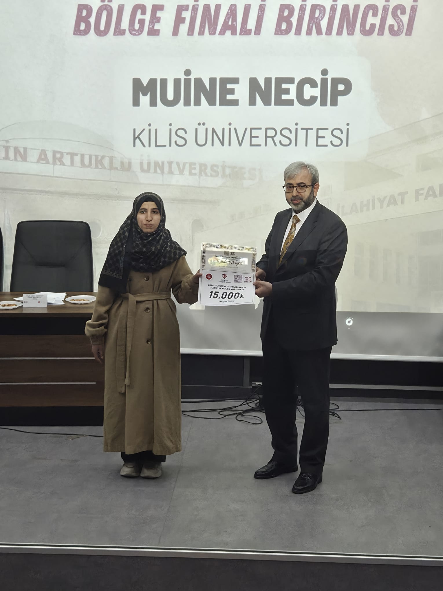 Öğrencimiz Muine Necib Hafızlık Yarışmasında Bölge Birincisi Oldu